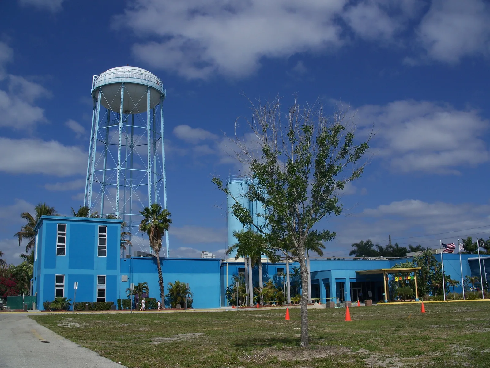 The museum building on Cranford Avenue in Fort Myers, photographed when it was the Imaginarium, now IMAG History and Science Center.