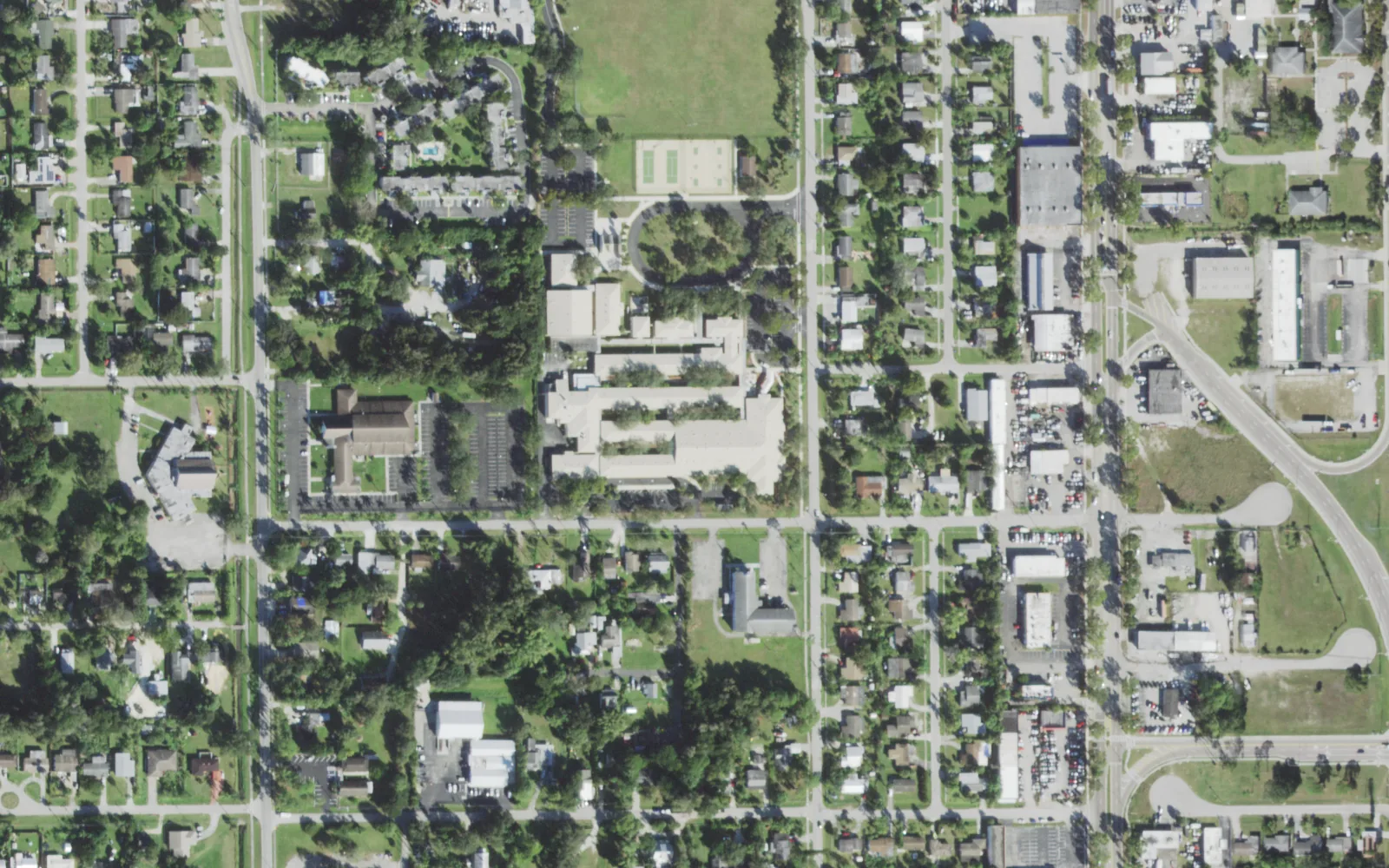 Fort Myers Middle School's campus on Central Avenue in Fort Myers, seen from the air